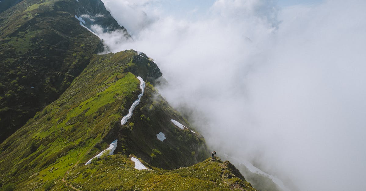 Top GPS Watches with Topo Maps for Hikers: Navigate Trails Confidently