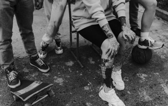 Top Anti-Slip Basketball Shoes for Concrete Courts: Grip, Durability & Comfort Guide