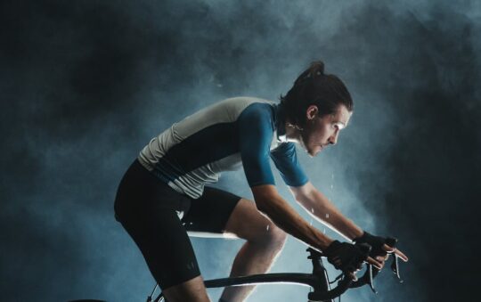 Best Cycling Gloves for Hot Weather: Stay Cool & Comfortable on Summer Rides