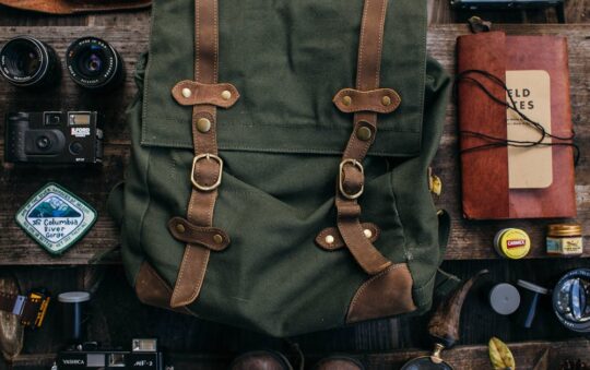 Best Minimalist Camping Gear Checklist: Essential Lightweight Gear for Outdoor Enthusiasts