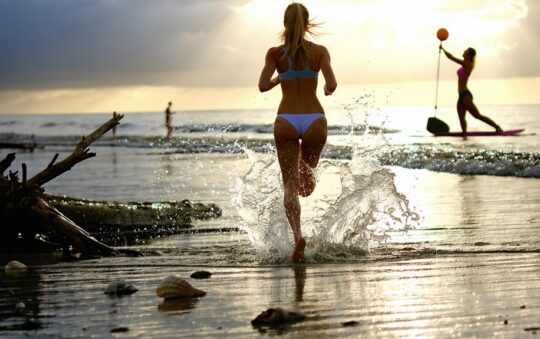 Beach Workouts That Don’t Feel Like Exercise